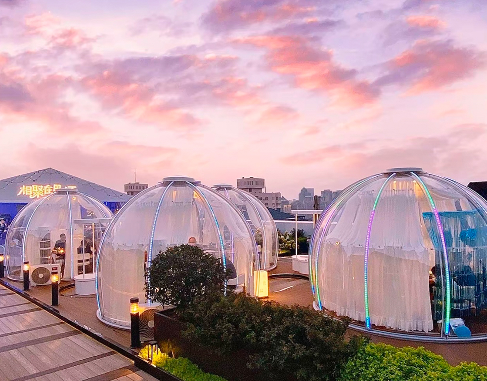 打破传统空间，星空餐厅脱颖而出(图1)