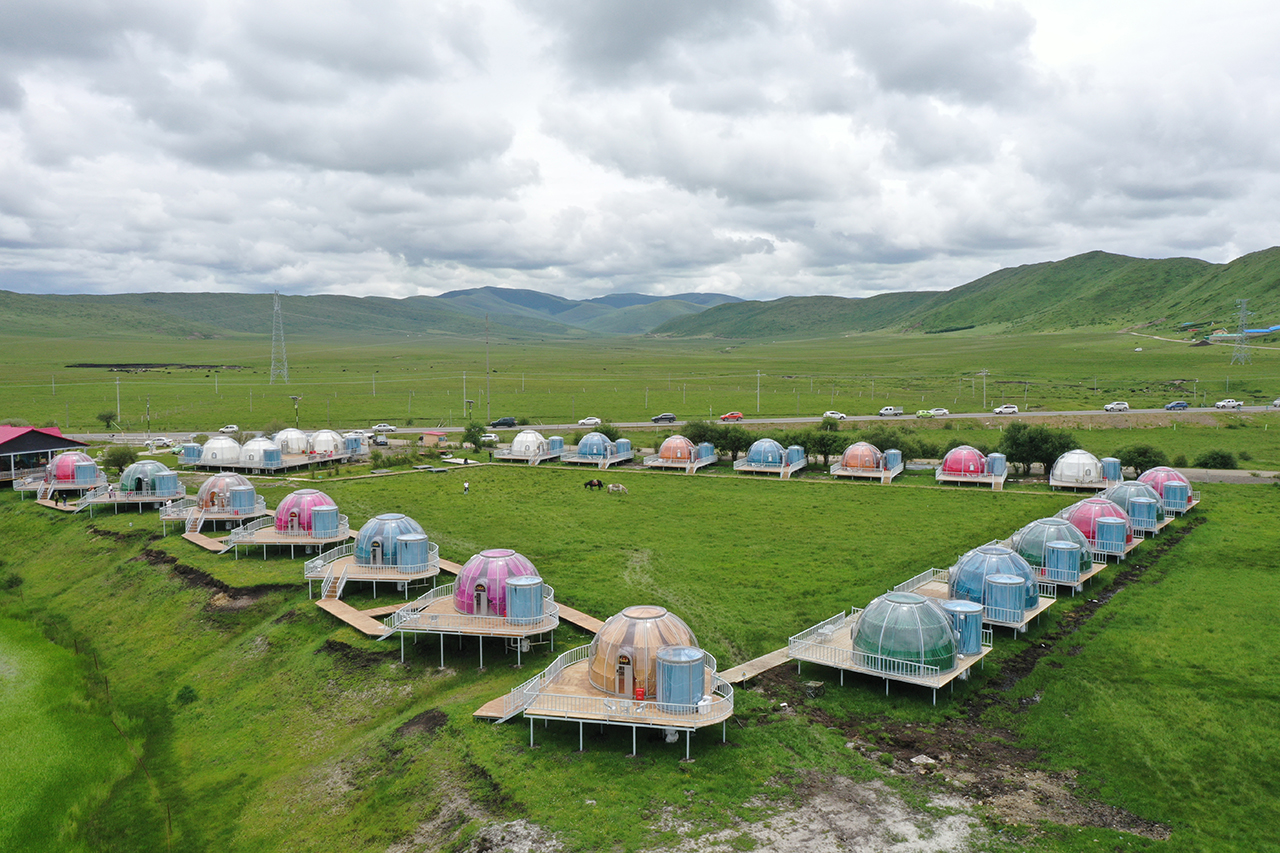 住进全景透明星空房，享受360°无限观景(图1)